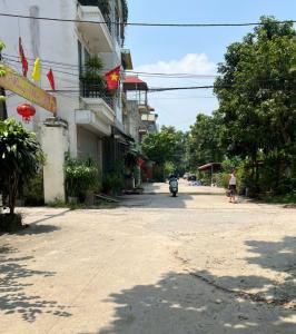 THỤY PHƯƠNG – KHU PHÂN LÔ - Ô TÔ TRÁNH TRƯỚC NHÀ -LÔ GÓC 3 THOÁNG-PHÙ HỢP XÂY CCMN CHO THUÊ